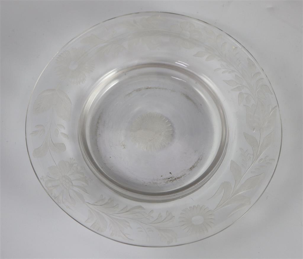 A glass under dish, of Jacobite significance, c.1745, 15cm diameter